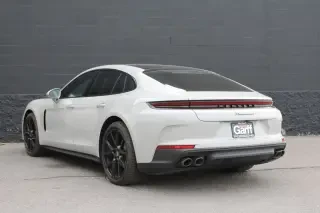 2025 Porsche 976 Panamera - Image 3 of 4