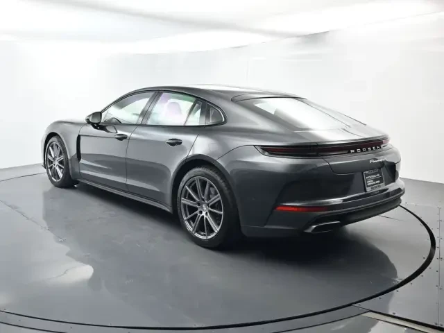 2025 Porsche 976 Panamera - Image 3 of 4