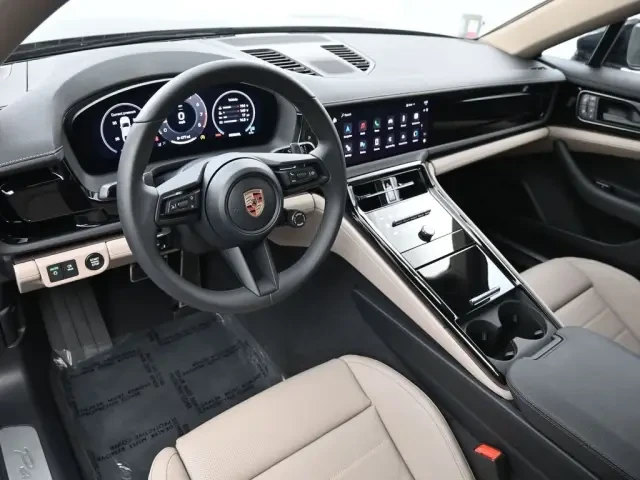 2025 Porsche 976 Panamera - Image 4 of 4