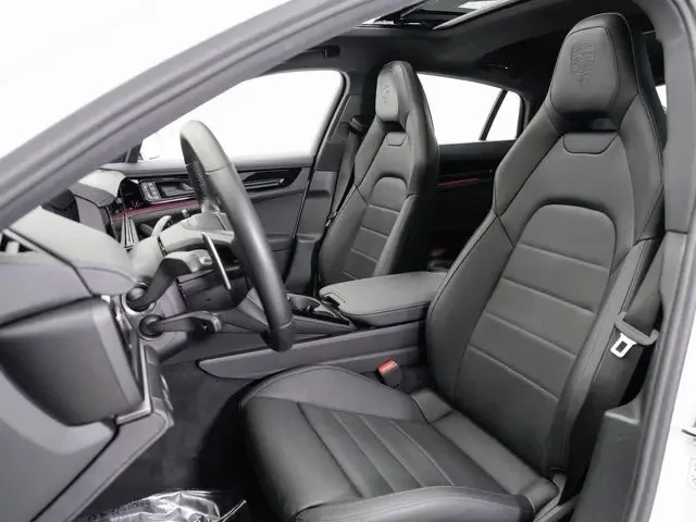 2025 Porsche 976 Panamera - Image 5 of 12