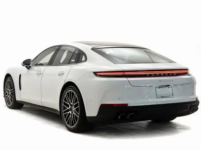 2025 Porsche 976 Panamera - Image 3 of 12