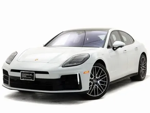 2025 Porsche Panamera 4