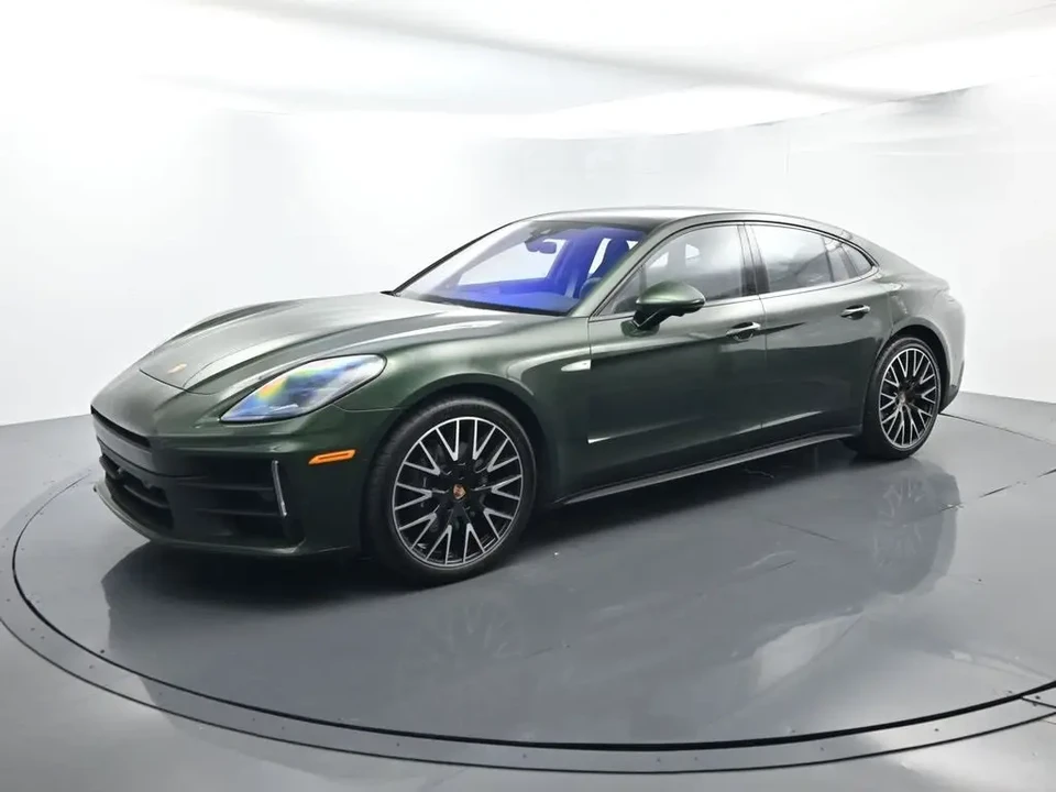 2025 Porsche 976 Panamera - Image 5 of 9
