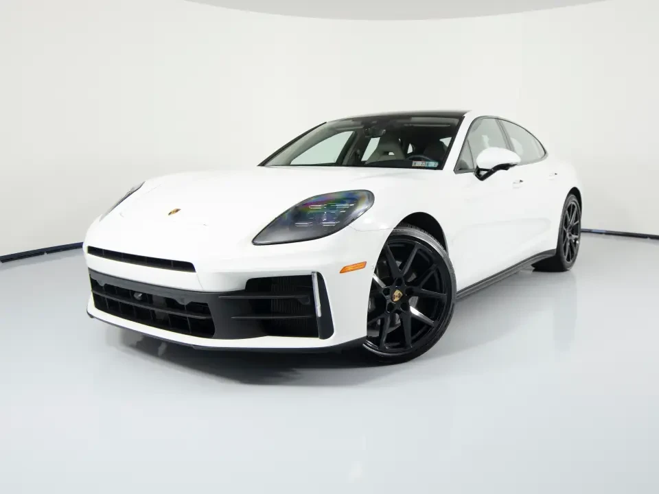 2025 Porsche 976 Panamera - Image 9 of 13