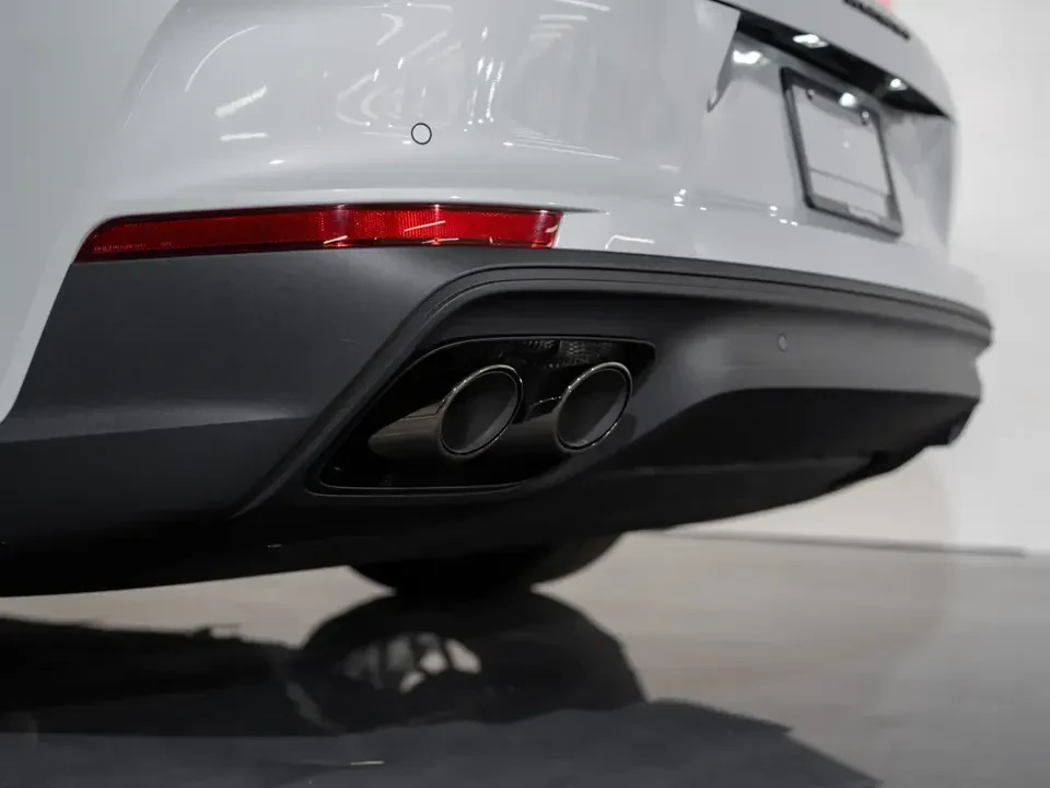 2025 Porsche 976 Panamera - Image 15 of 20