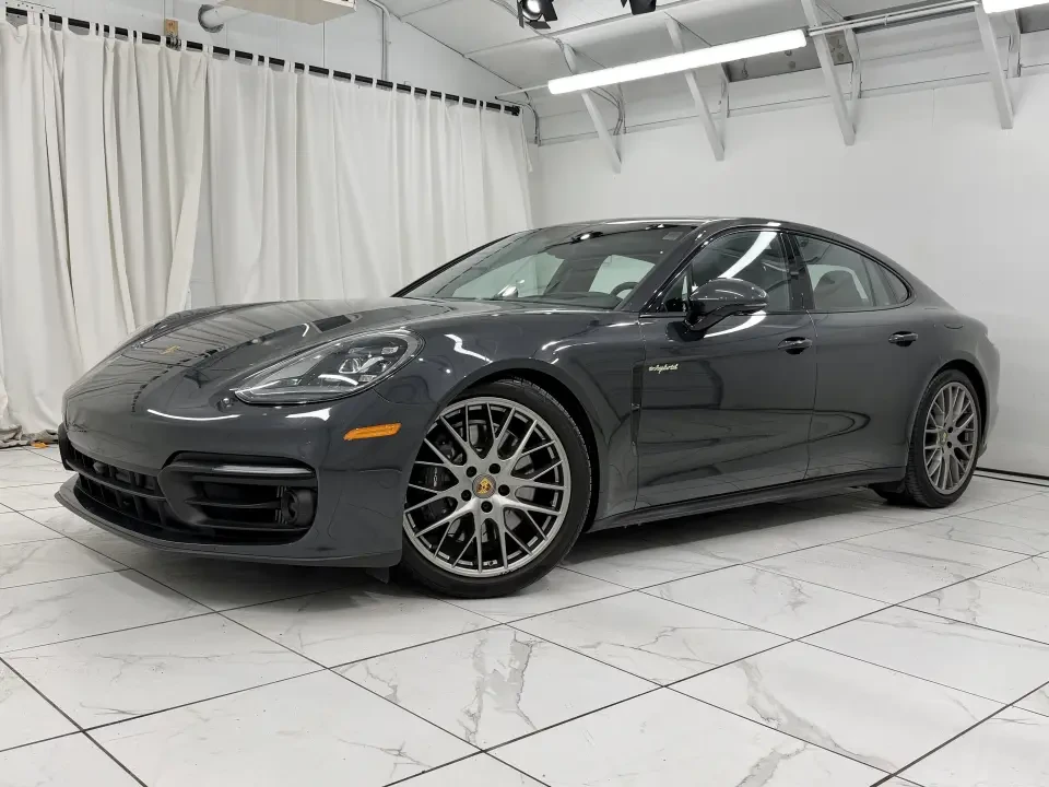 2025 Porsche 976 Panamera - Image 9 of 12