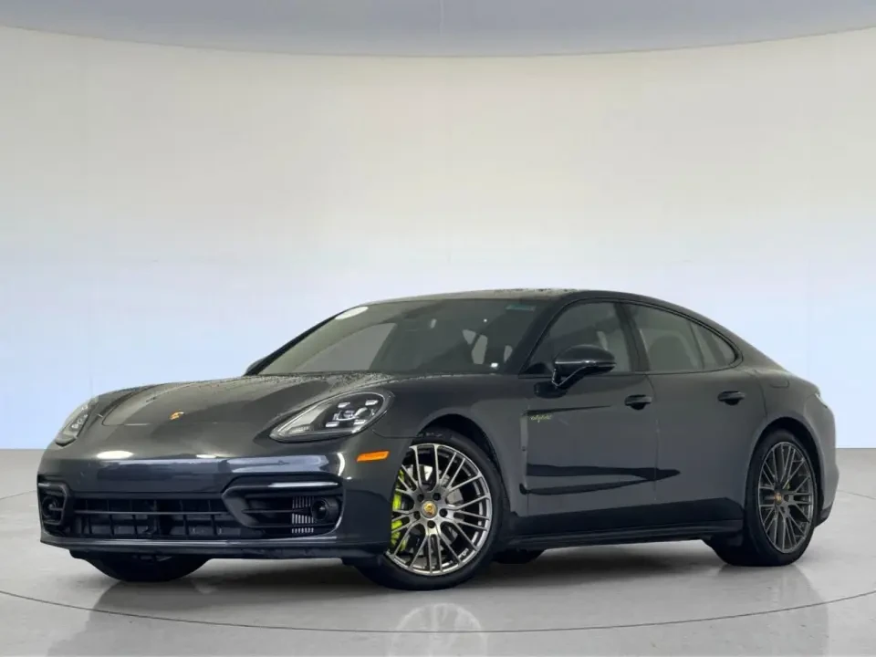 2025 Porsche 976 Panamera - Image 10 of 12