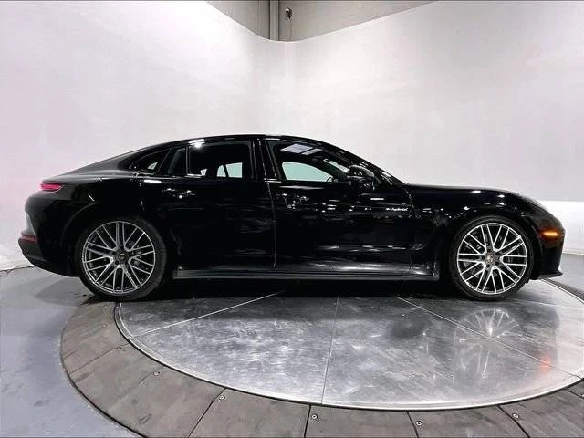2025 Porsche 976 Panamera - Image 2 of 5