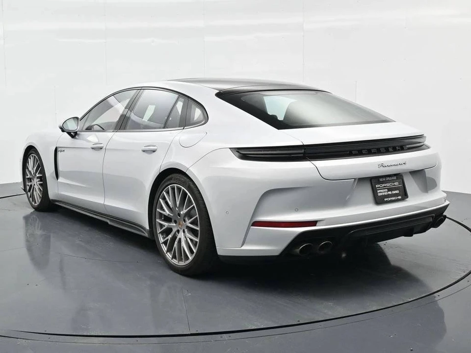 2025 Porsche 976 Panamera - Image 3 of 5