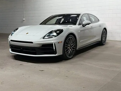2025 Porsche Panamera 4 E-Hybrid