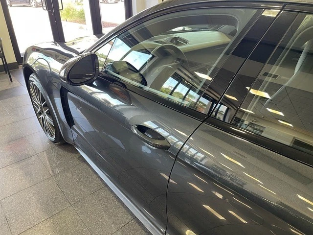 2025 Porsche 976 Panamera - Image 13 of 31
