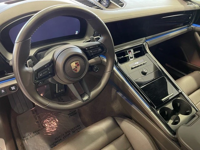2025 Porsche 976 Panamera - Image 27 of 31