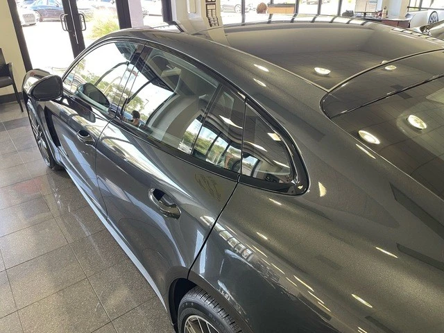 2025 Porsche 976 Panamera - Image 14 of 31