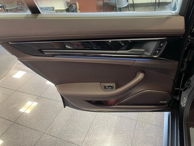 2025 Porsche 976 Panamera - Image 31 of 31
