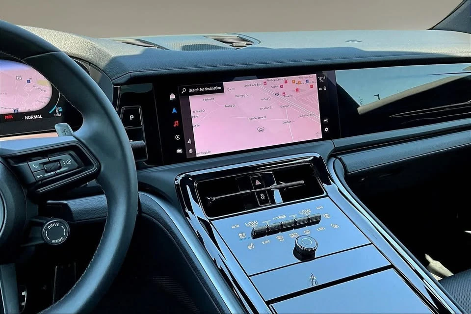 2025 Porsche 976 Panamera - Image 5 of 10