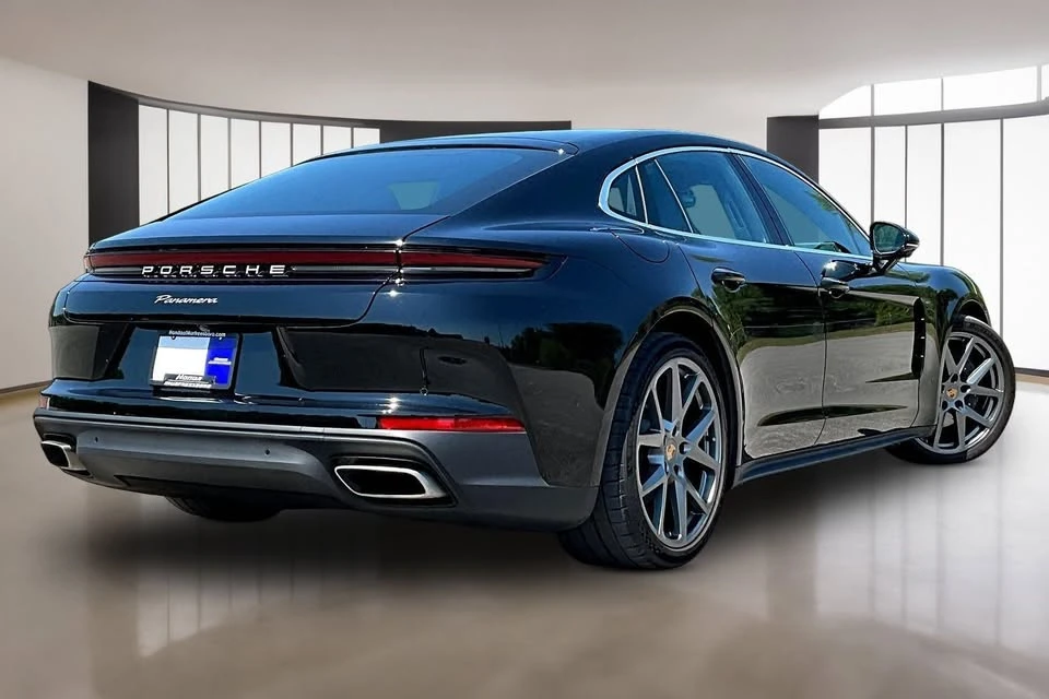 2025 Porsche 976 Panamera - Image 3 of 10