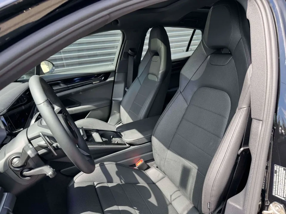 2025 Porsche 976 Panamera - Image 5 of 7