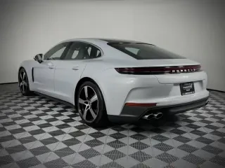 2025 Porsche 976 Panamera - Image 3 of 4