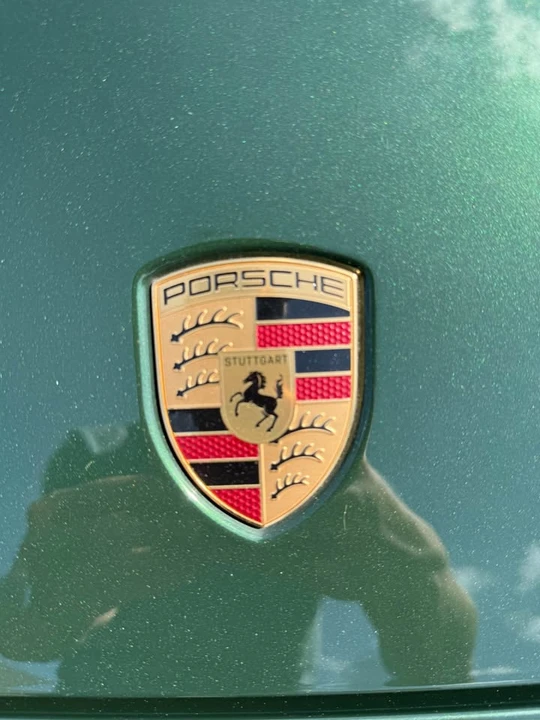 2025 Porsche 976 Panamera - Image 16 of 17