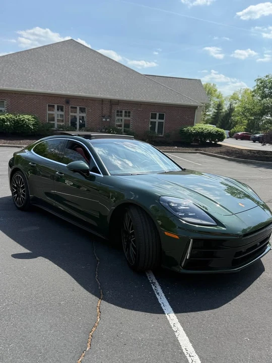 2025 Porsche 976 Panamera - Image 3 of 17