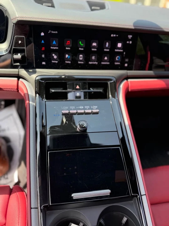 2025 Porsche 976 Panamera - Image 12 of 17