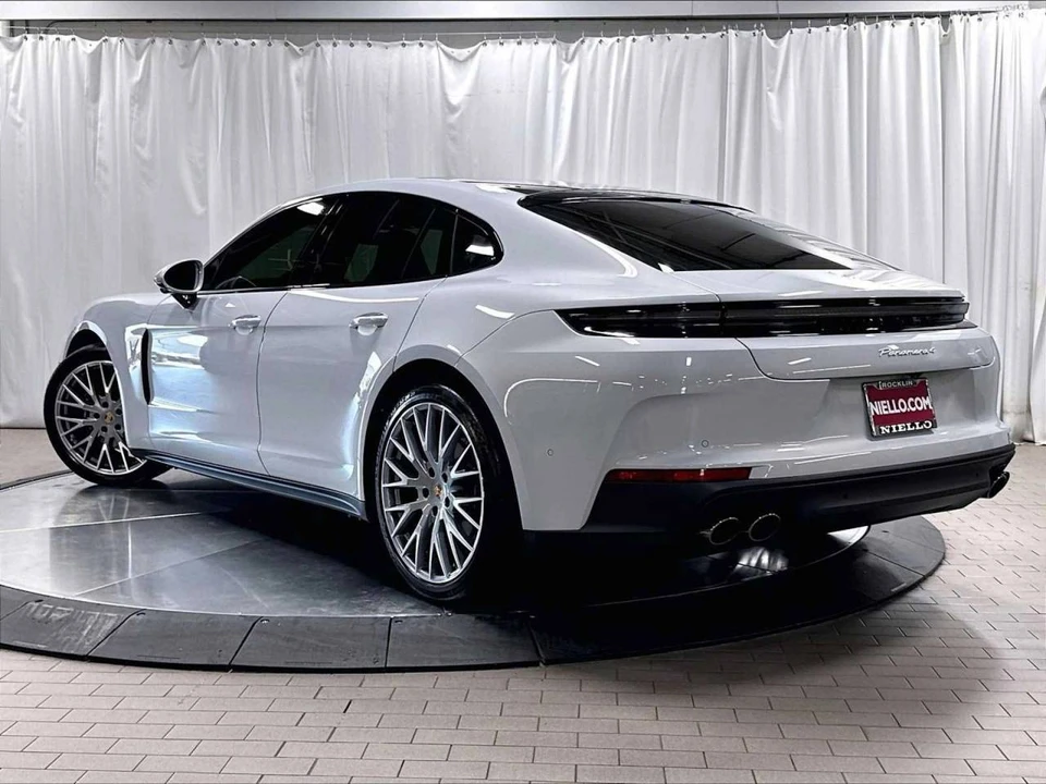 2025 Porsche 976 Panamera - Image 3 of 5
