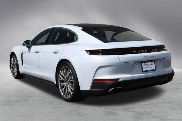 2025 Porsche 976 Panamera - Image 3 of 4