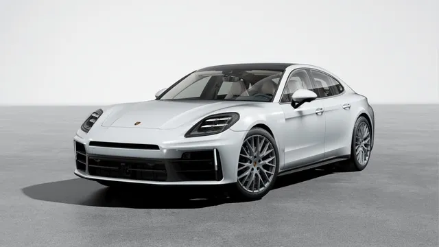 2025 Porsche Panamera 4