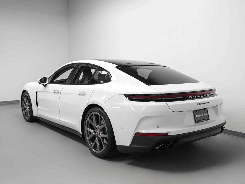 2025 Porsche 976 Panamera - Image 3 of 5