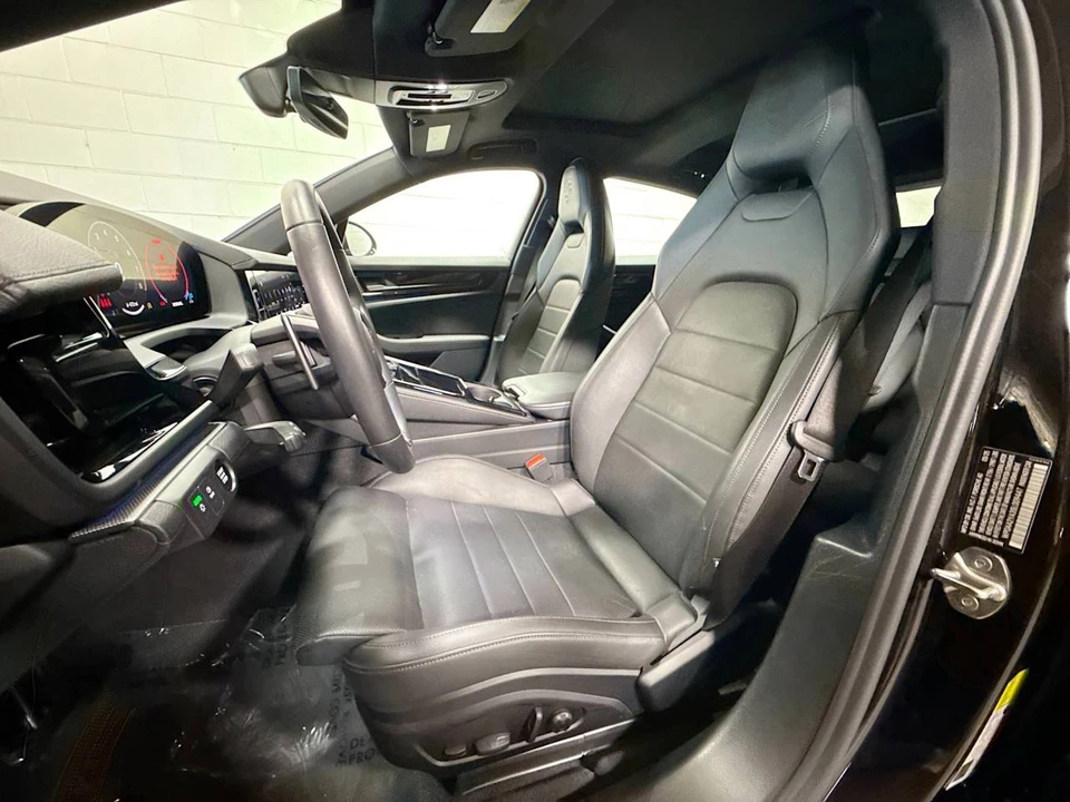 2025 Porsche 976 Panamera - Image 5 of 5