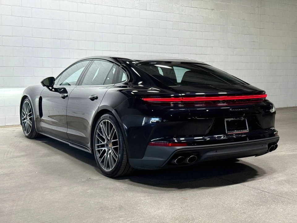 2025 Porsche 976 Panamera - Image 3 of 5