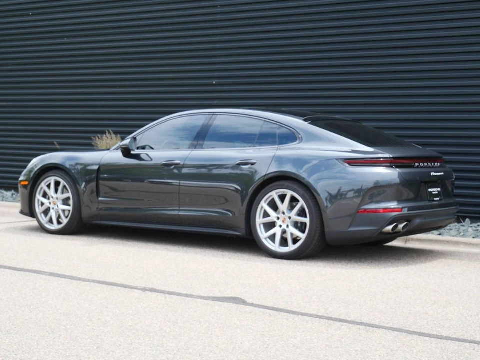 2025 Porsche 976 Panamera - Image 3 of 5