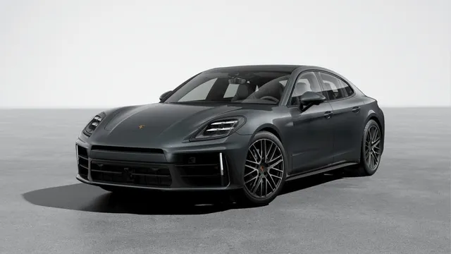 2025 Porsche Panamera 4
