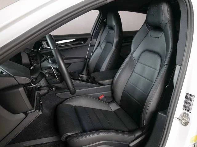 2025 Porsche 976 Panamera - Image 5 of 5