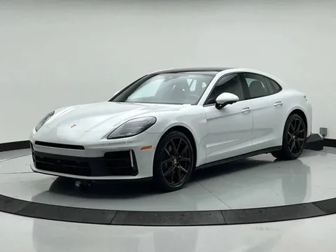 2025 Porsche Panamera 4
