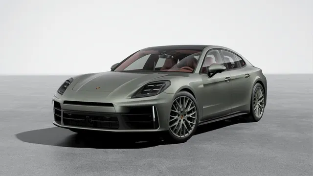2025 Porsche Panamera 4