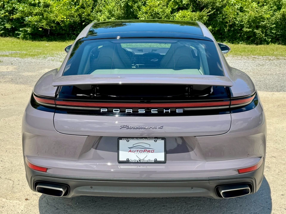 2025 Porsche 976 Panamera - Image 7 of 31
