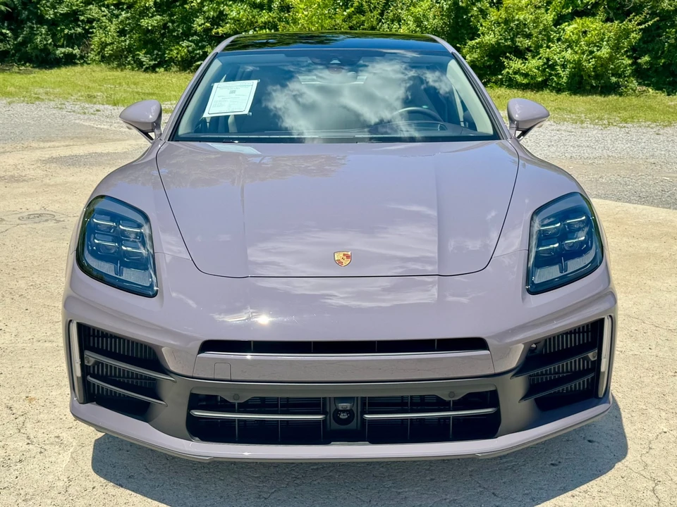 2025 Porsche 976 Panamera - Image 6 of 31