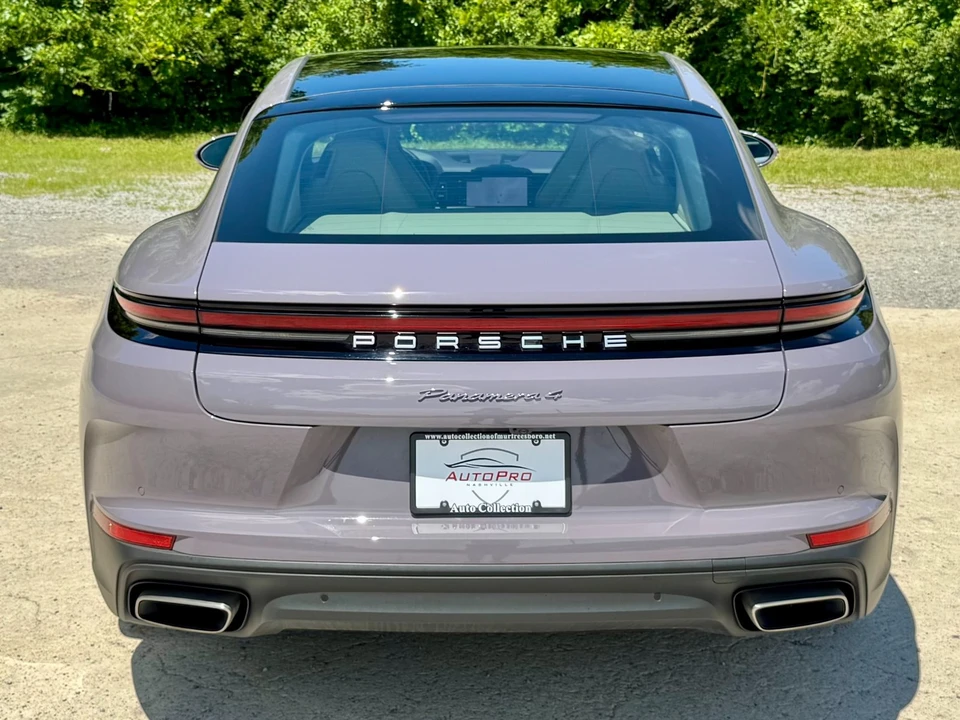 2025 Porsche 976 Panamera - Image 8 of 31