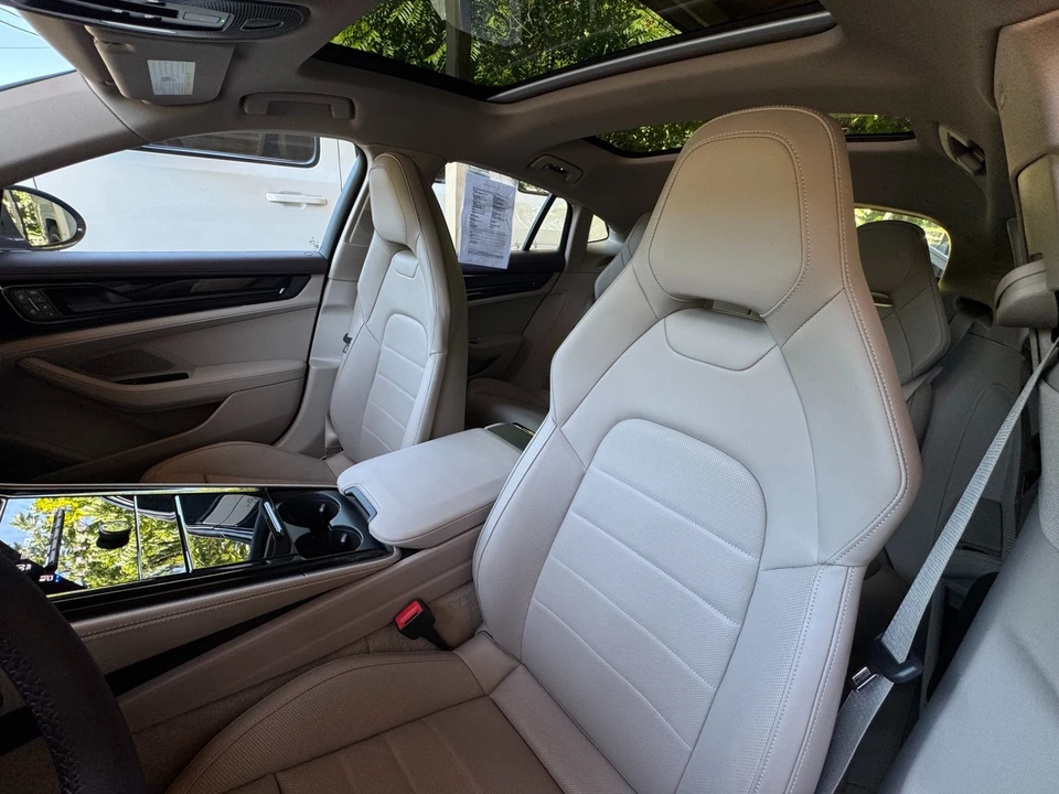 2025 Porsche 976 Panamera - Image 14 of 31