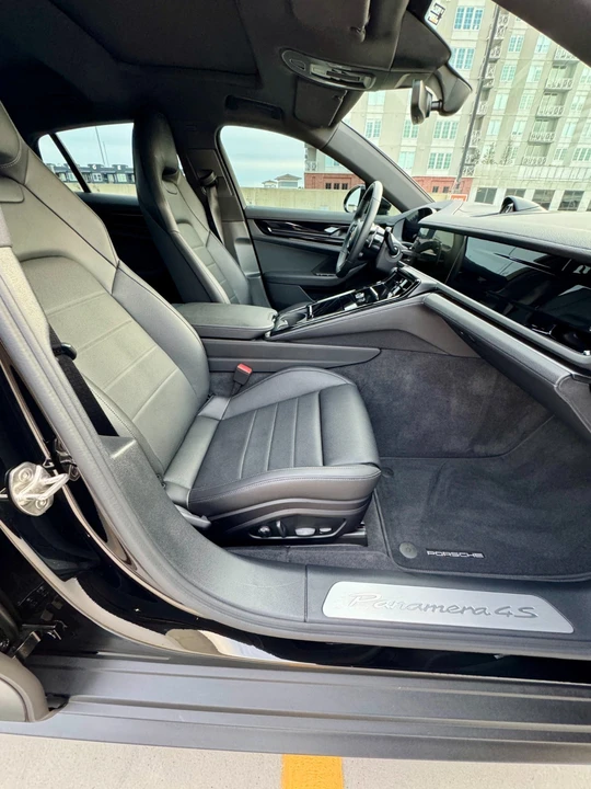 2025 Porsche 976 Panamera - Image 14 of 21