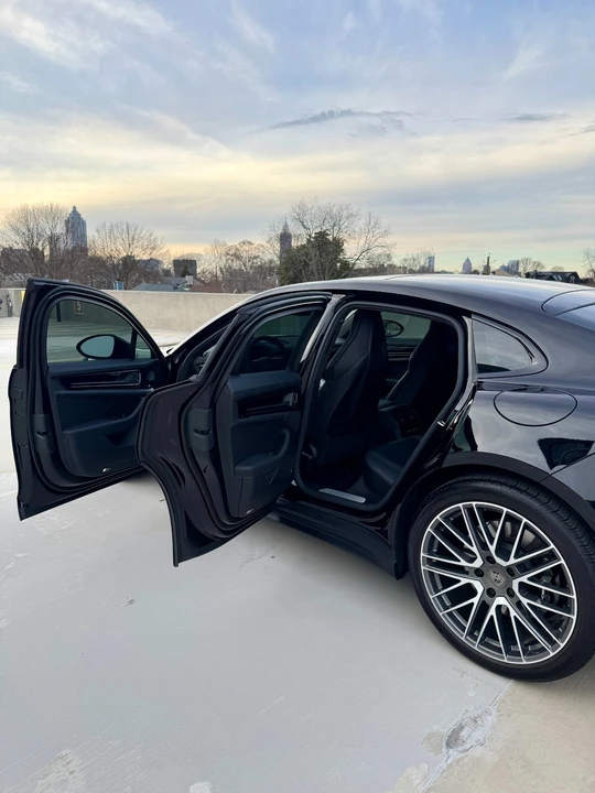 2025 Porsche 976 Panamera - Image 7 of 21
