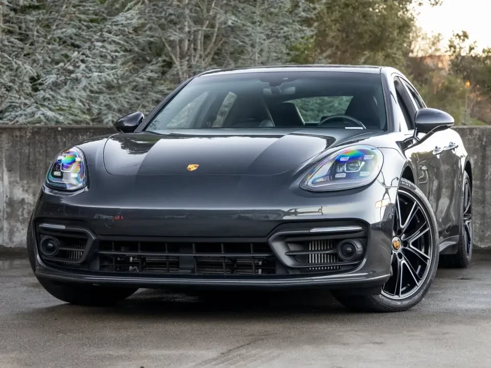 2025 Porsche 976 Panamera - Image 6 of 9
