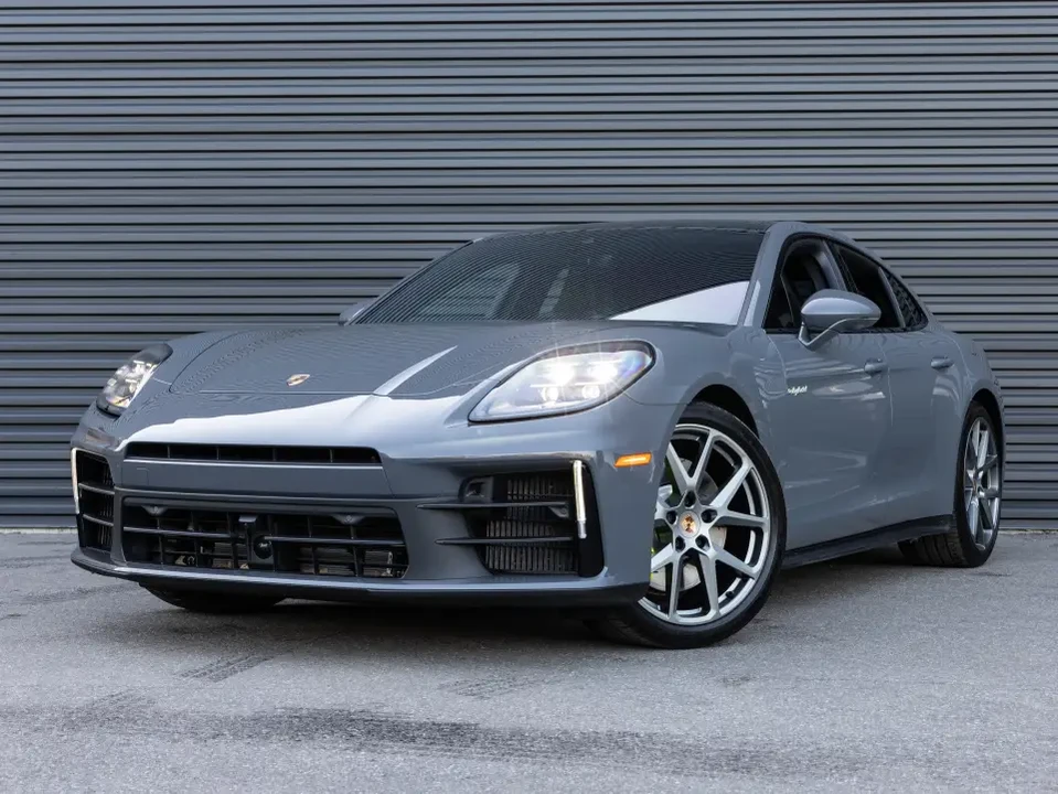 2025 Porsche 976 Panamera - Image 5 of 9