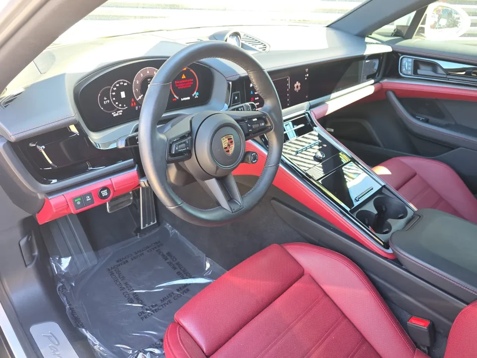 2025 Porsche 976 Panamera - Image 4 of 8