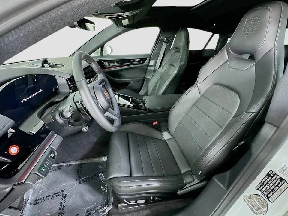 2025 Porsche Panamera - Image 5 of 5