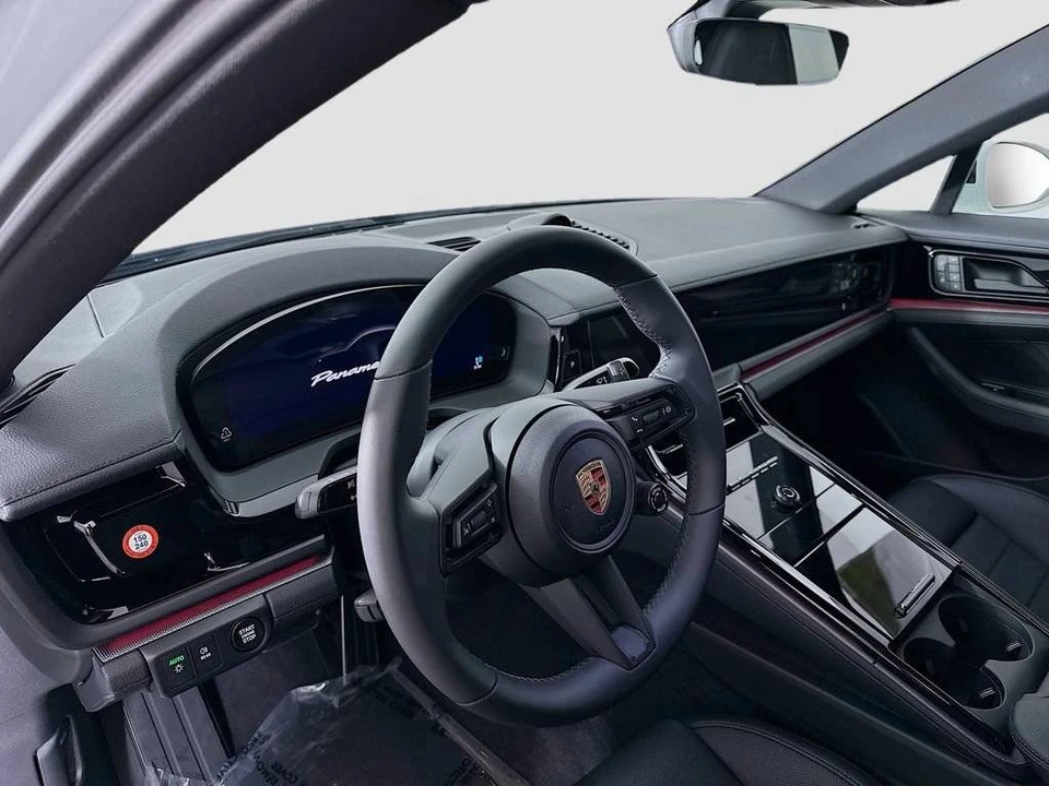 2025 Porsche Panamera - Image 4 of 5
