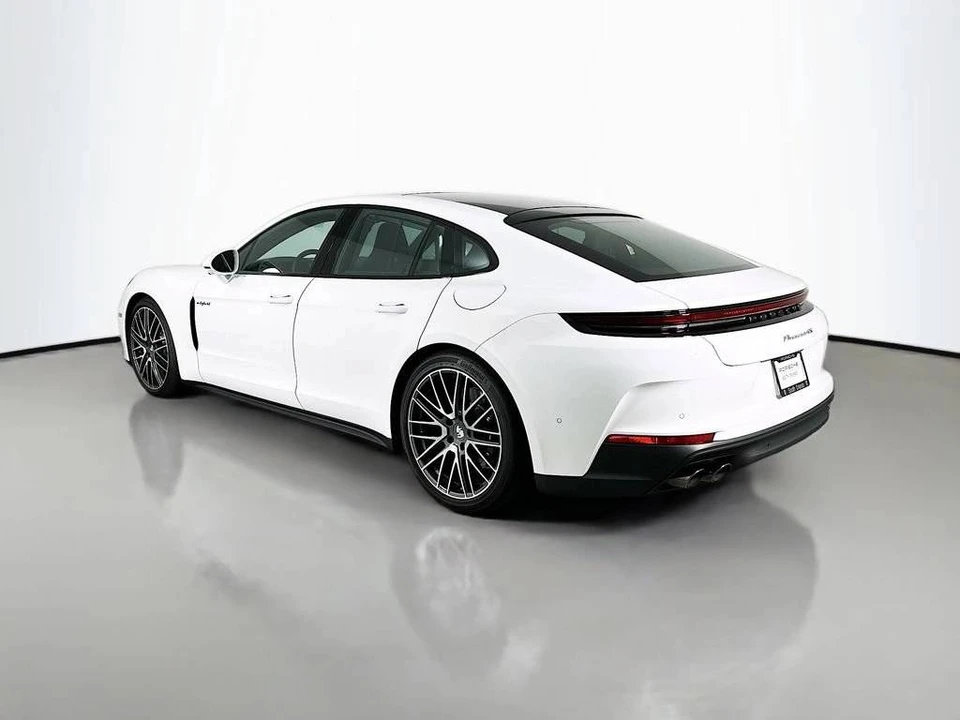 2025 Porsche Panamera - Image 3 of 5