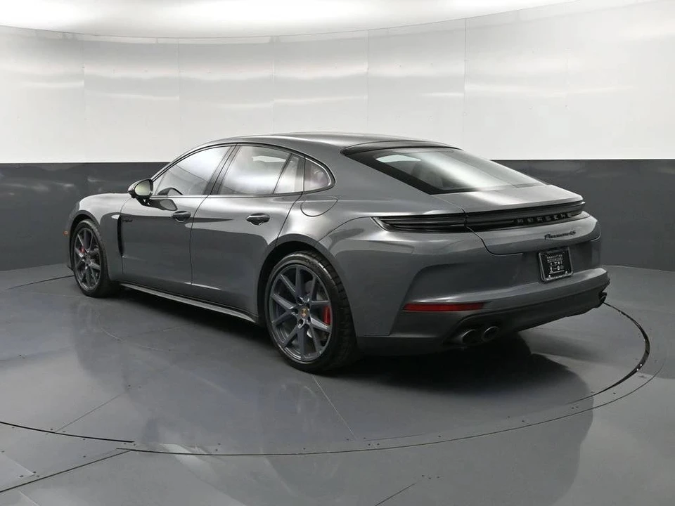 2025 Porsche Panamera - Image 3 of 5