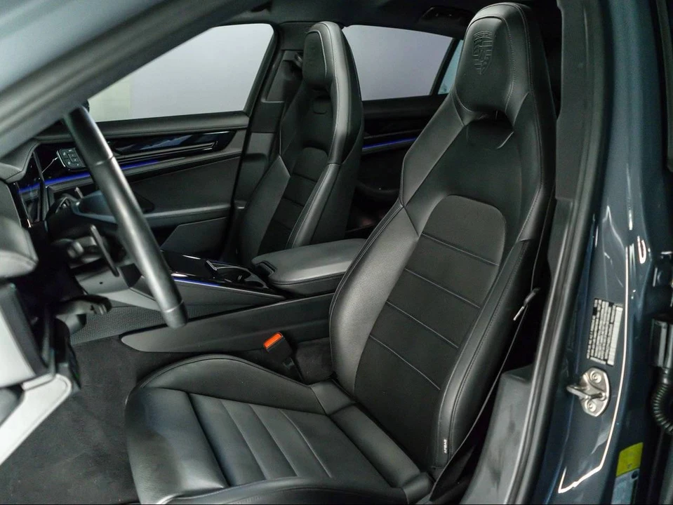 2025 Porsche 976 Panamera - Image 5 of 5